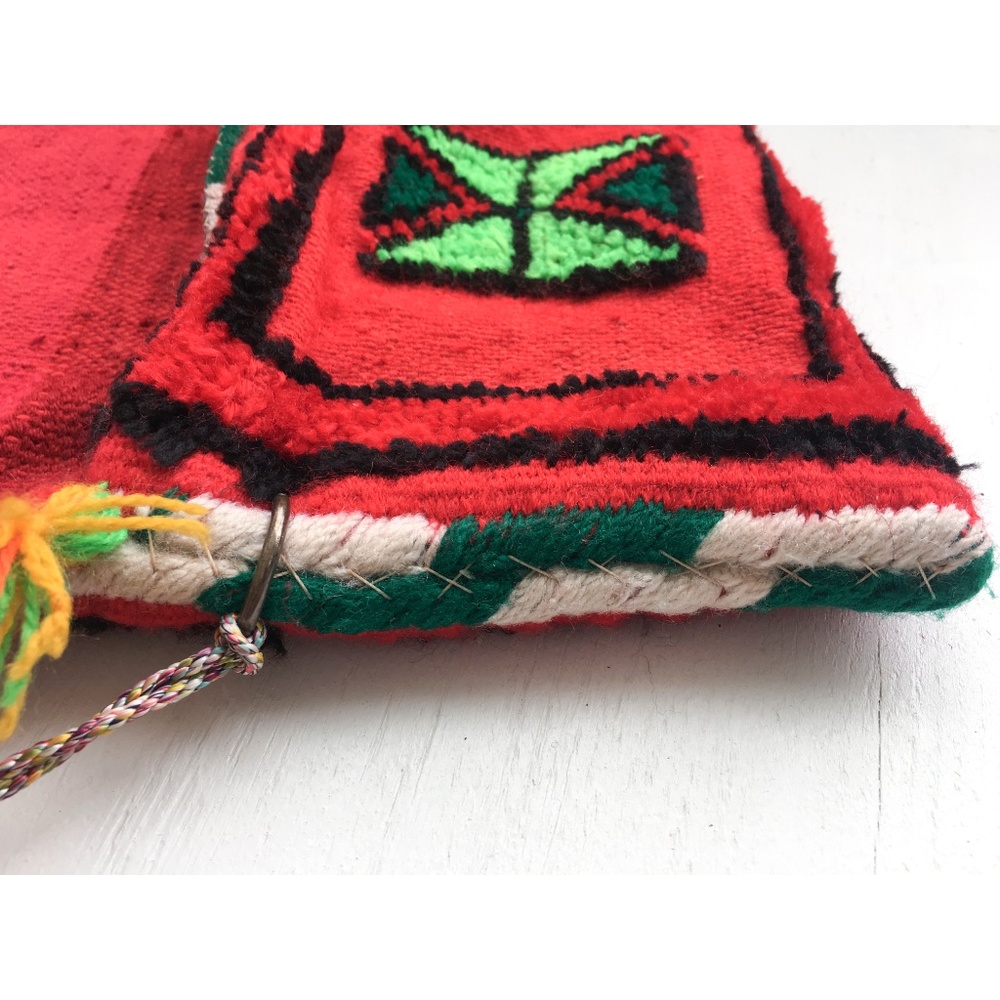 Handcrafted Moroccan Kilim Clutch Bag - Picture 7 of 8